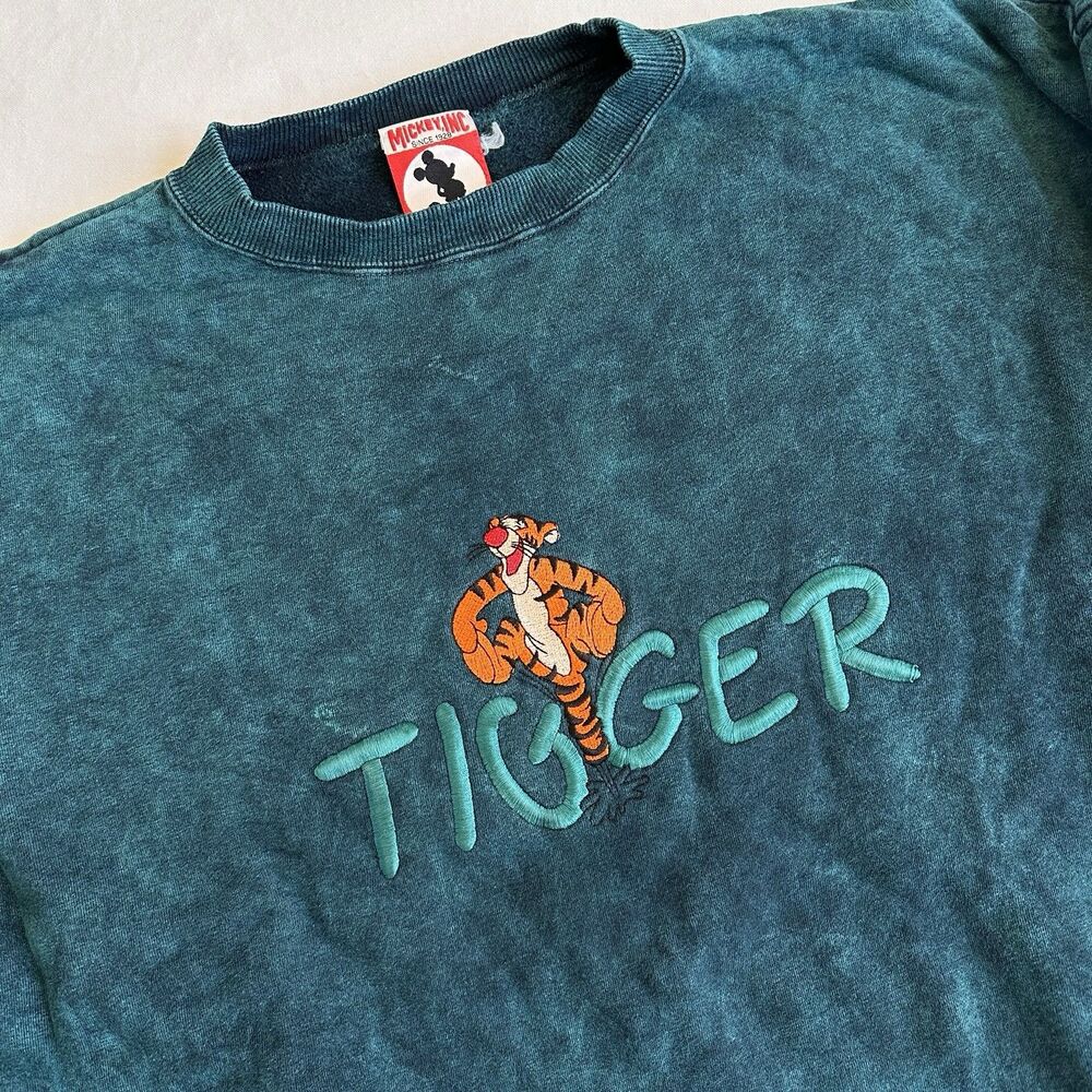 VTG 90s Disney Mickey Inc Sweatshirt Sz L Tigger Pooh Spelled Out USA